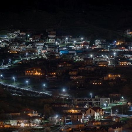 Kera Guest House Kazbegi Eksteriør billede