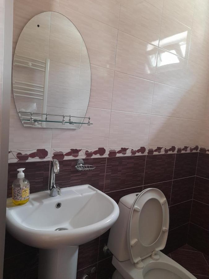 Kera Guest House Kazbegi Eksteriør billede